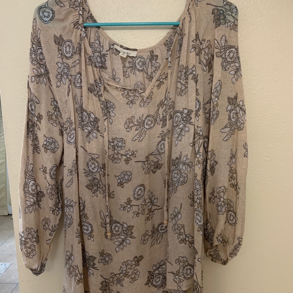 Long sleeve top